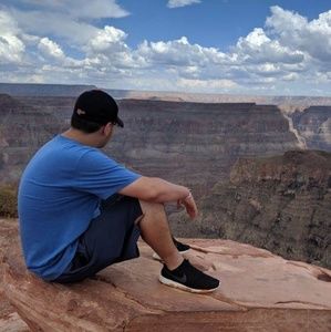 Meet your Posher, Shawn